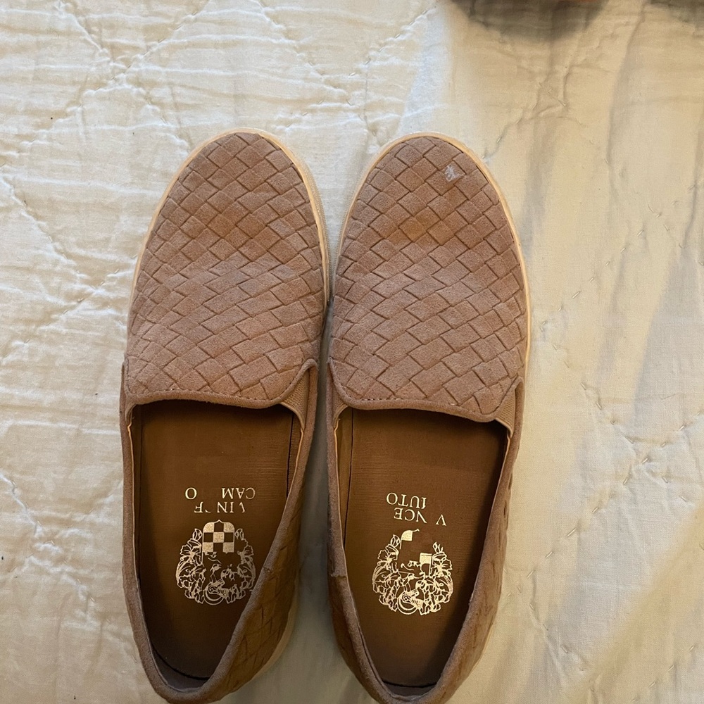 Vince Camuto size 6